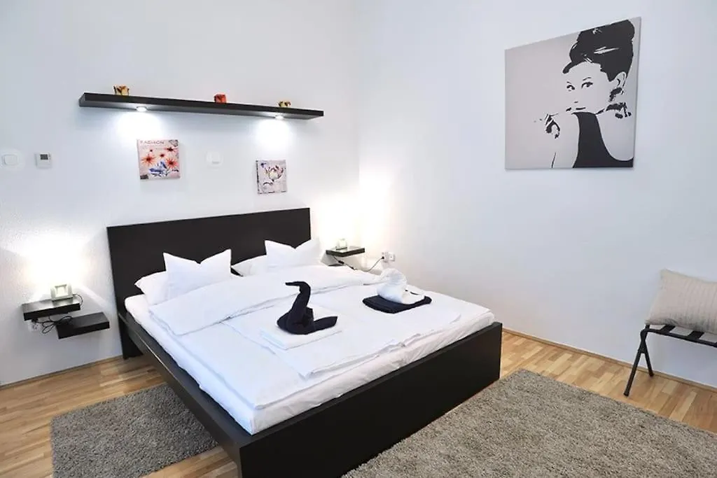 Apartament Jazz! Super Central Cozy Downtown Budapeszt